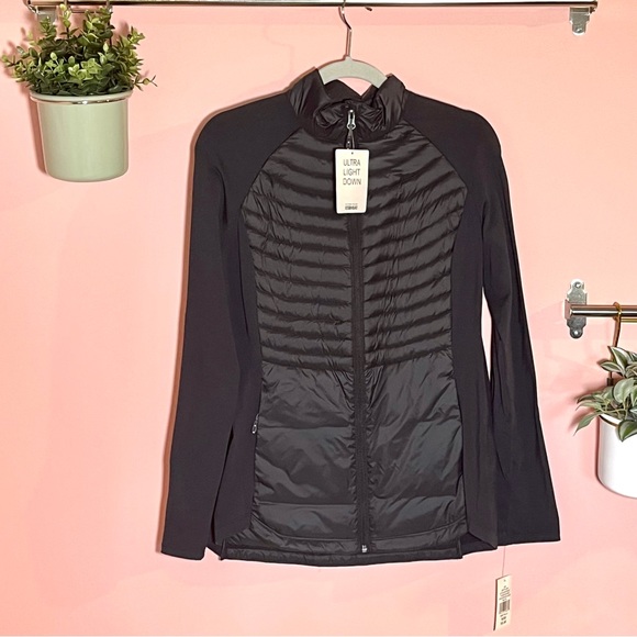 New black running jacket with pockets, black winter running jacket fitness coat. - Picture 1 of 8